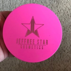 Jeffree Star Skin Frost in Siberian Gold